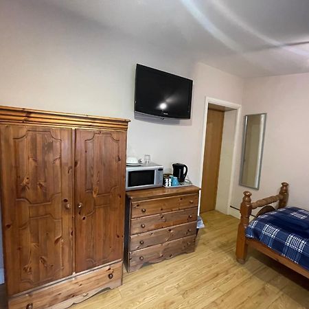 Abbey Guest House Milton Keynes Extérieur photo