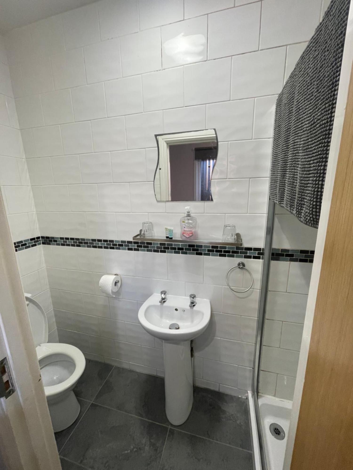 Abbey Guest House Milton Keynes Extérieur photo